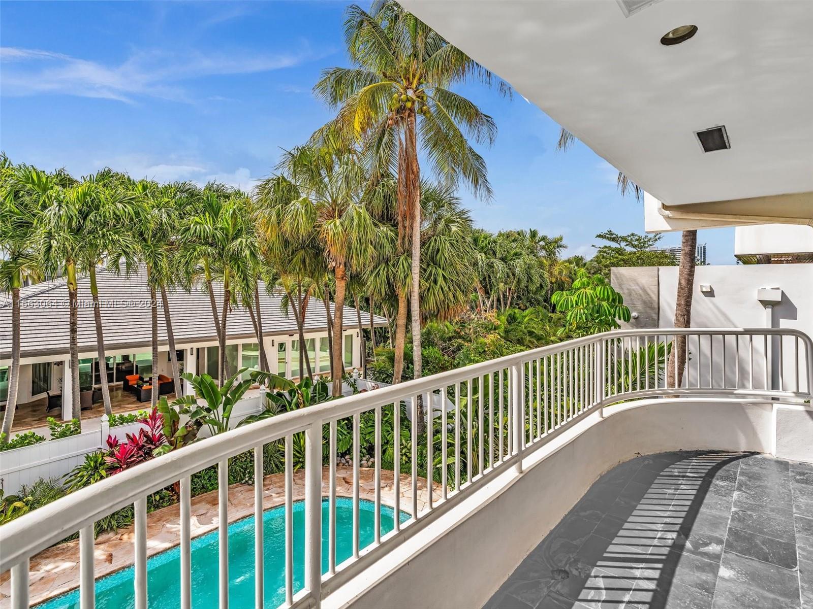 616 Ocean Blvd,Golden Beach, FL 33160