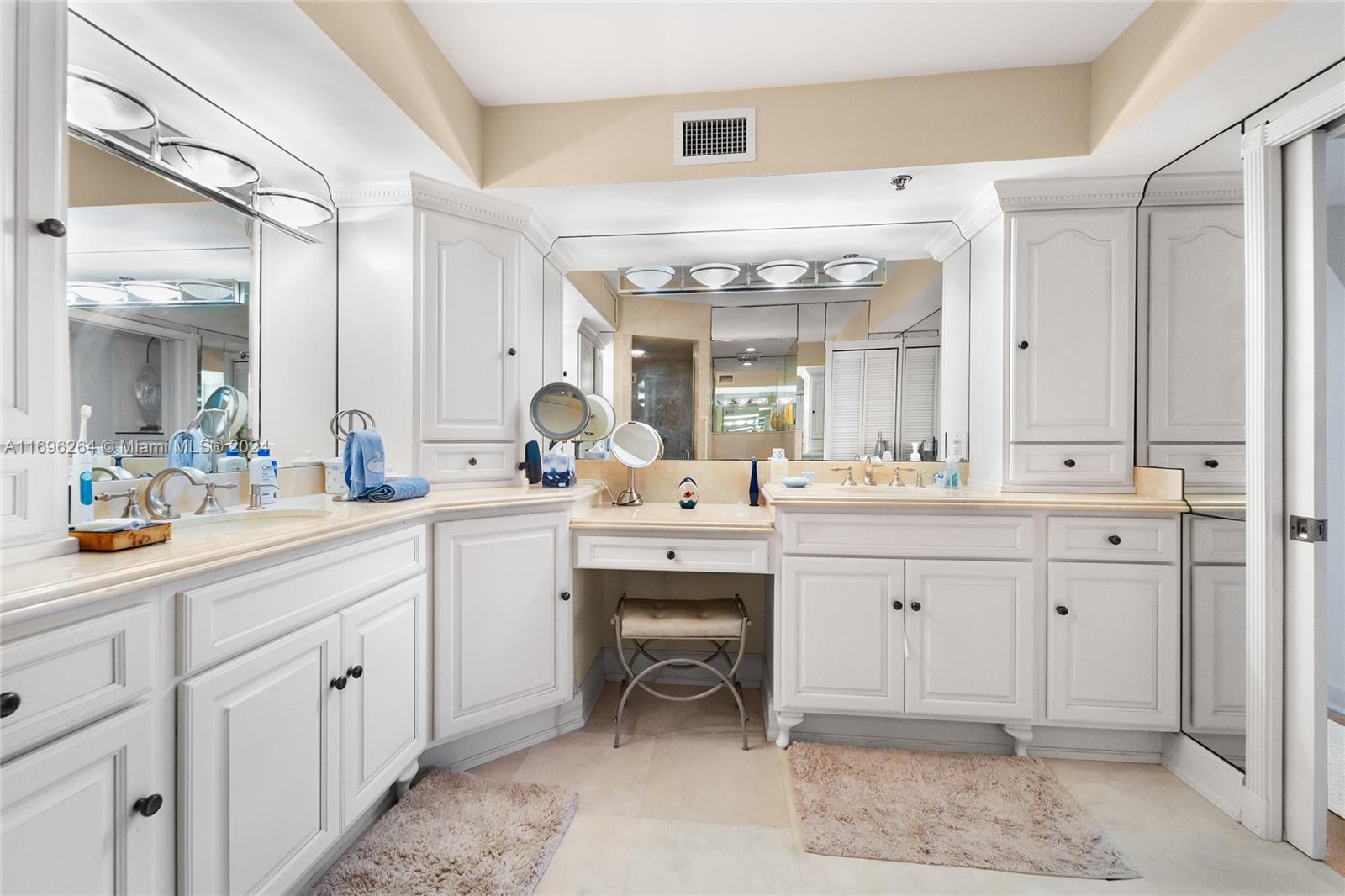 400 Beach Rd #801 Tequesta, FL 33469