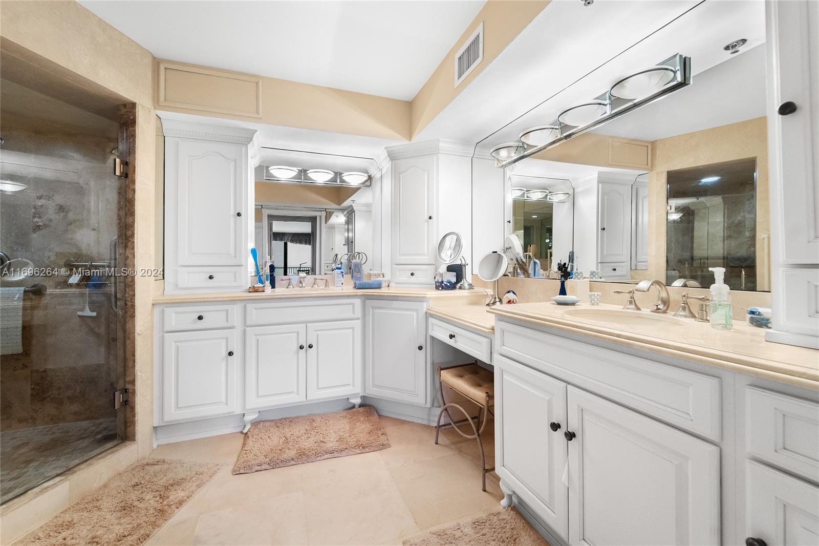 400 Beach Rd #801 Tequesta, FL 33469