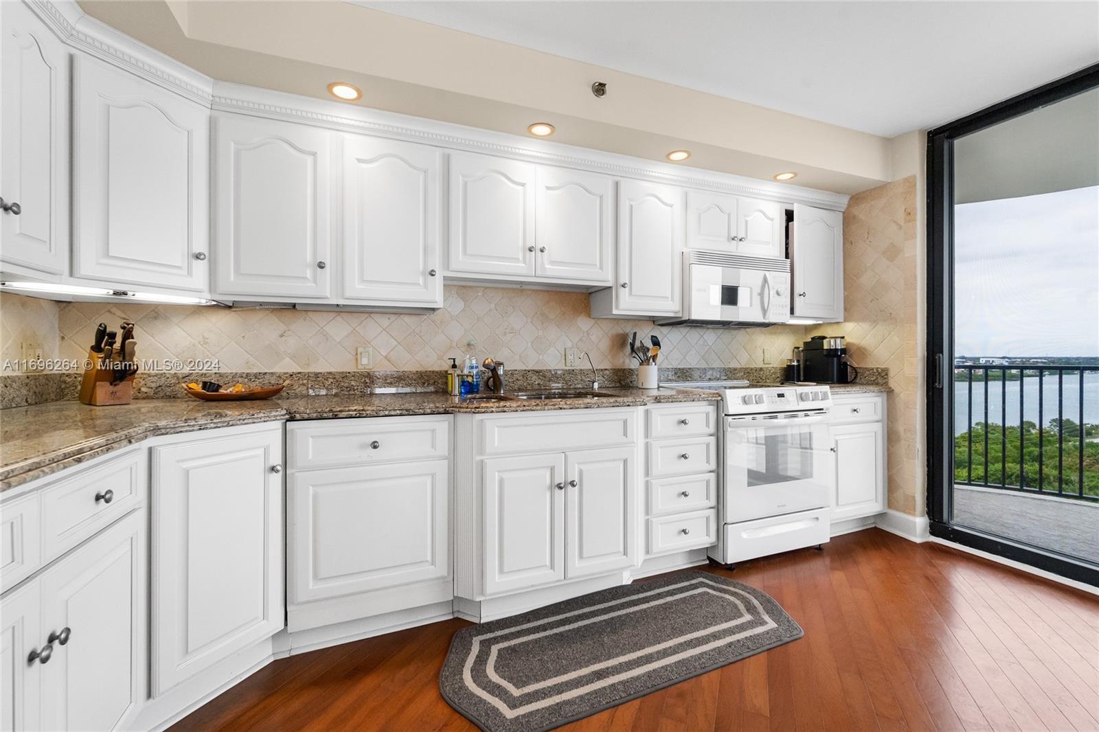 400 Beach Rd #801 Tequesta, FL 33469