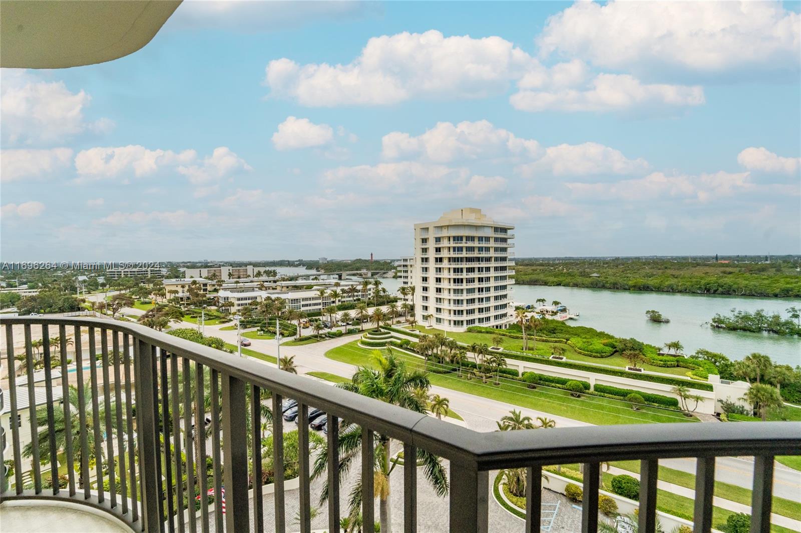 400 Beach Rd #801 Tequesta, FL 33469