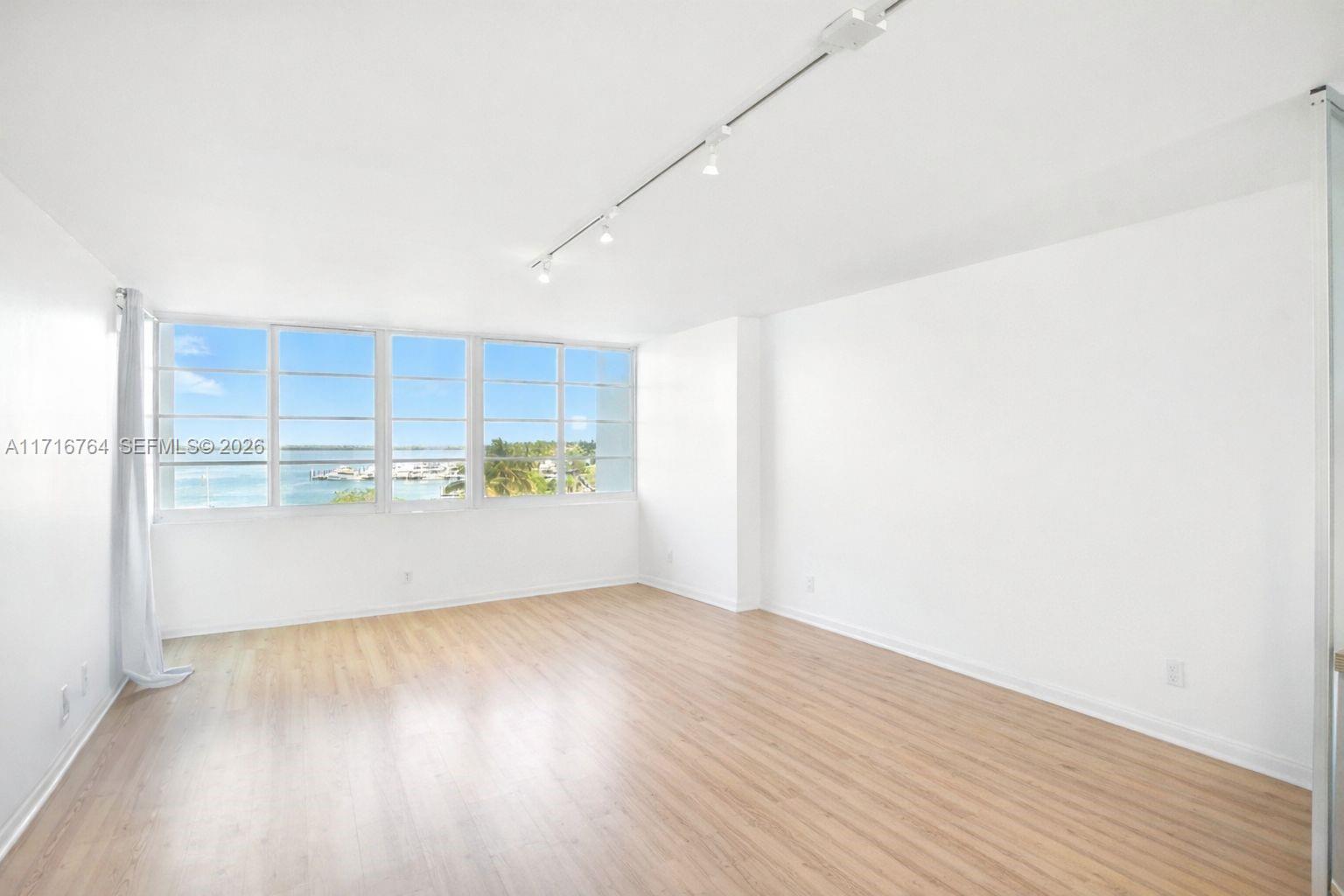 1670 Lincoln Ct #6B Miami Beach, FL 33139