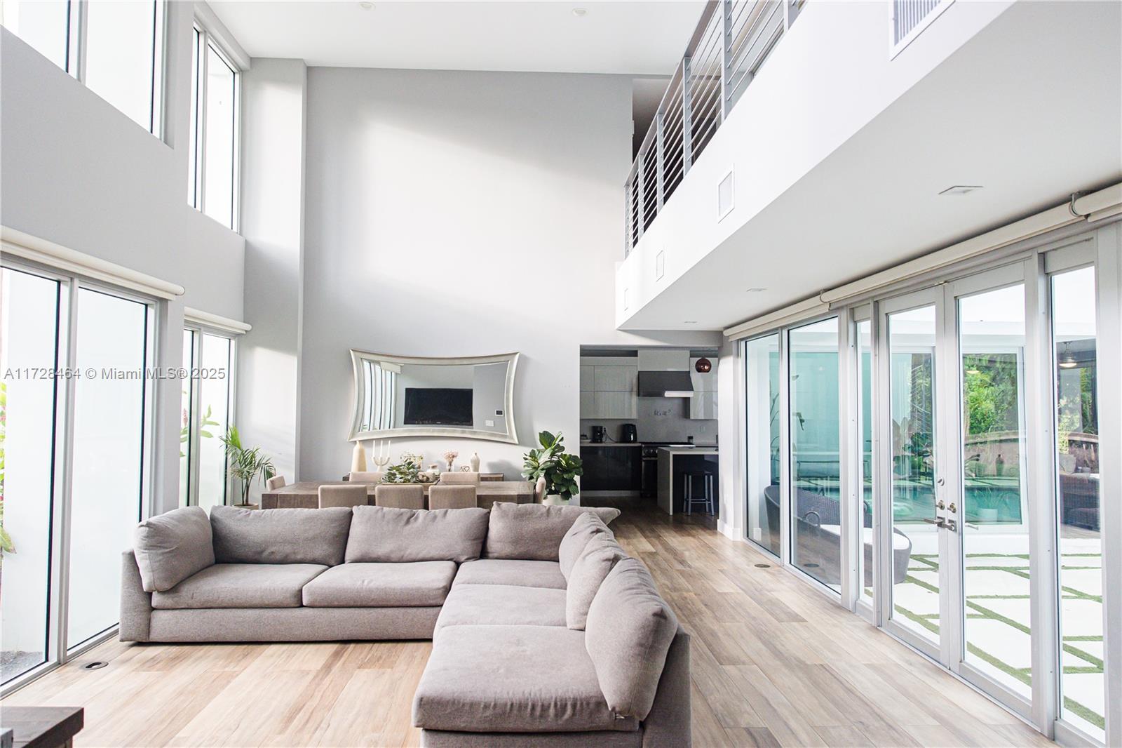 6790 SW 72th St South Miami, FL 33143