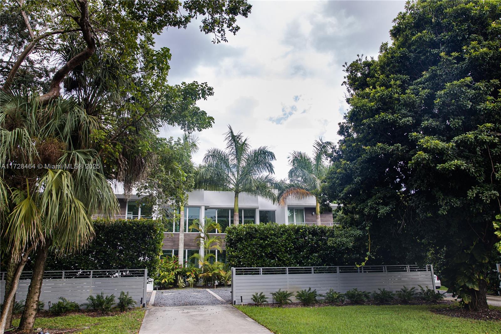 6790 SW 72th St South Miami, FL 33143