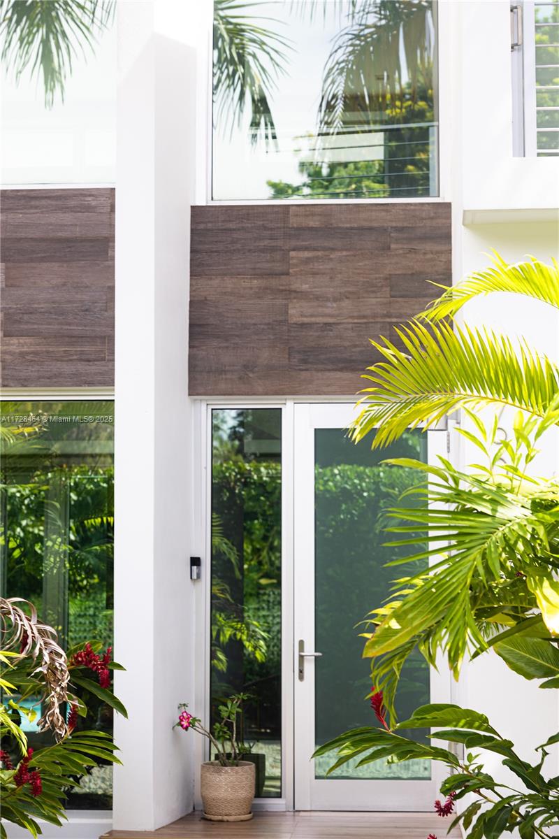 6790 SW 72th St South Miami, FL 33143