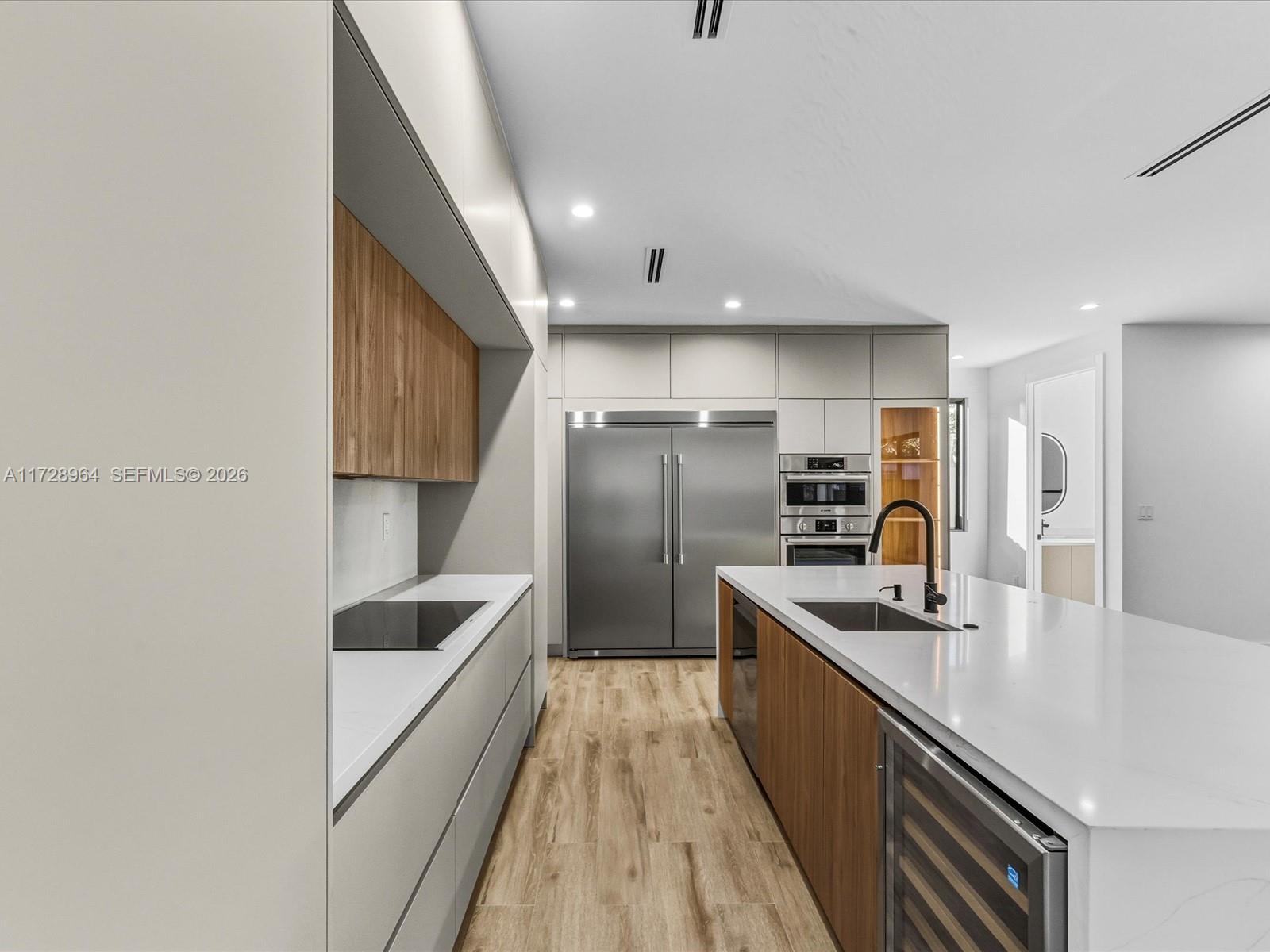 2285 SW 17th Ter Miami, FL 33145