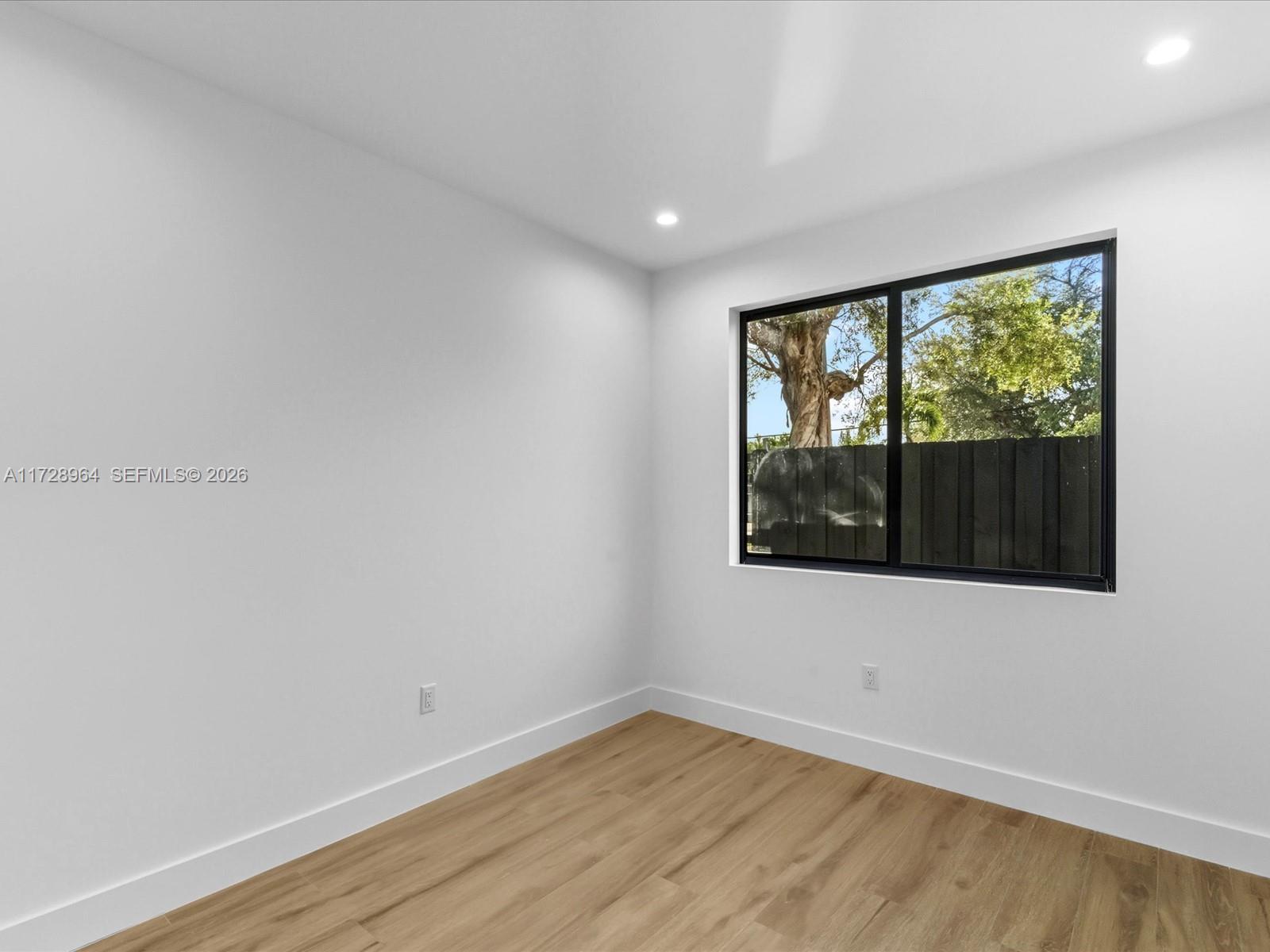 2285 SW 17th Ter Miami, FL 33145