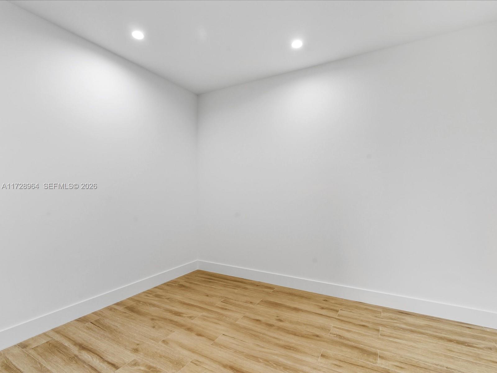 2285 SW 17th Ter Miami, FL 33145