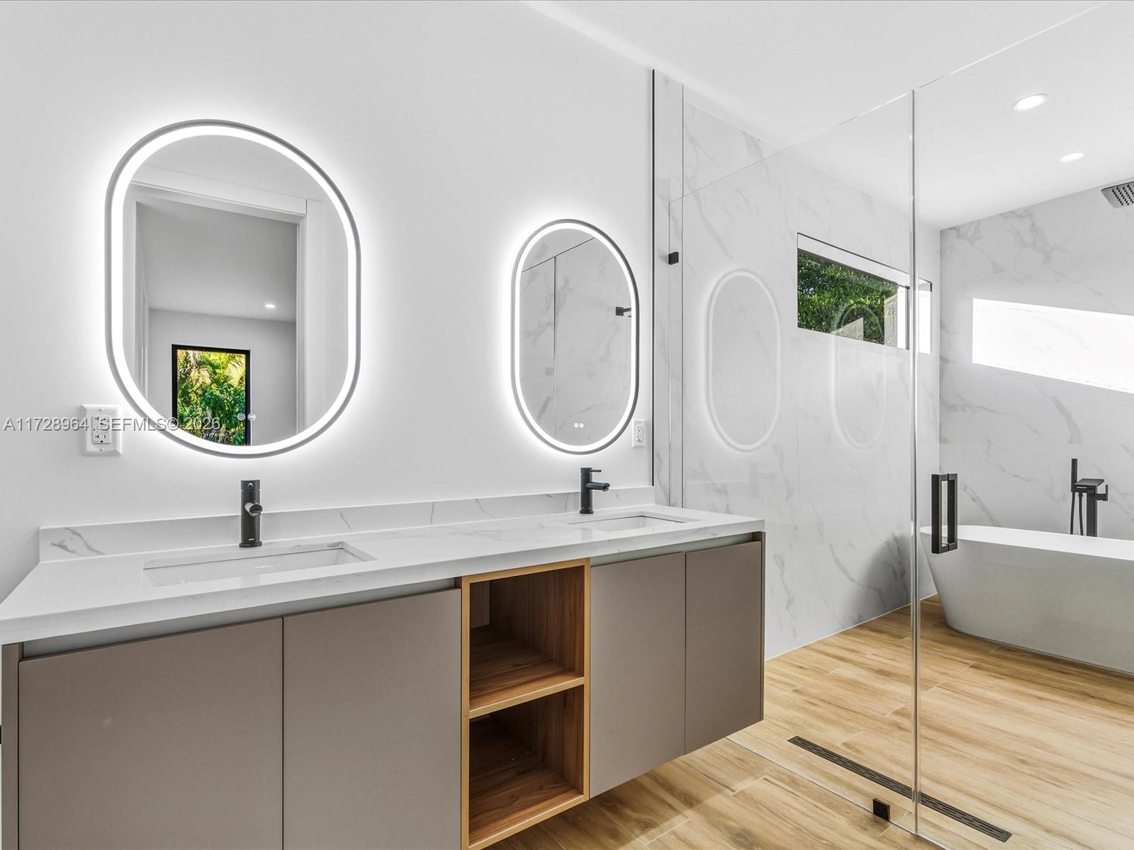 2285 SW 17th Ter Miami, FL 33145