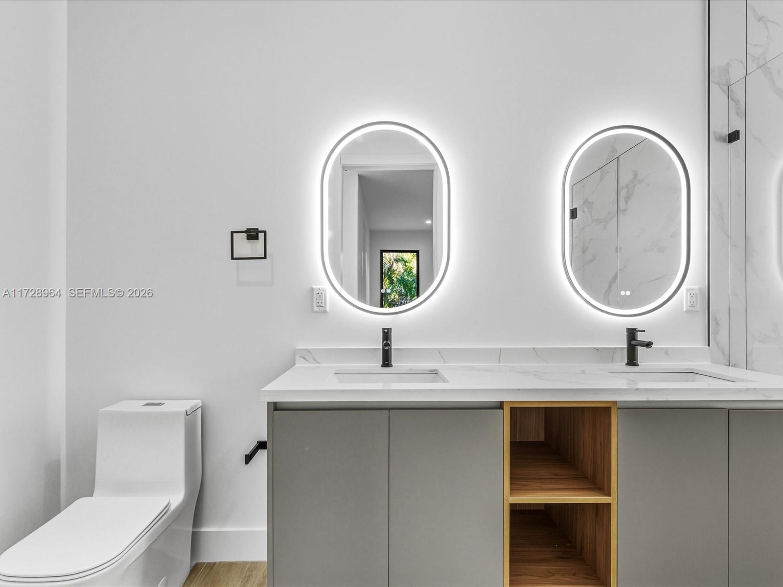 2285 SW 17th Ter Miami, FL 33145