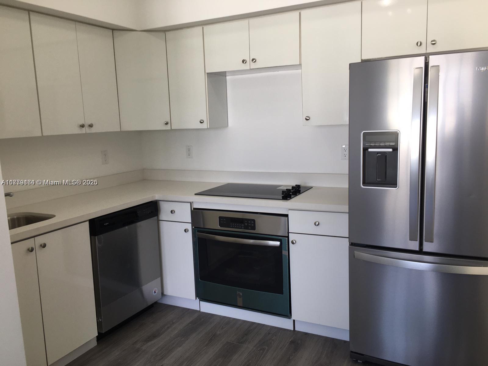 810 7th St #203,Miami Beach, FL 33139