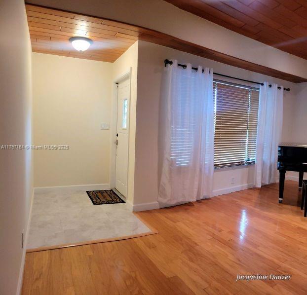 2241 NE 38th St Lighthouse Point, FL 33064