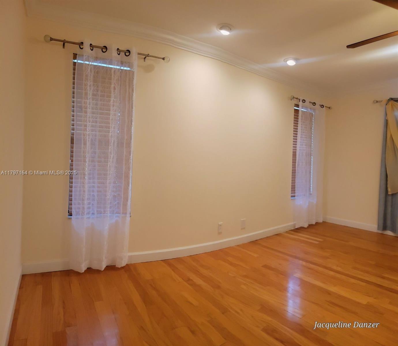 2241 NE 38th St Lighthouse Point, FL 33064