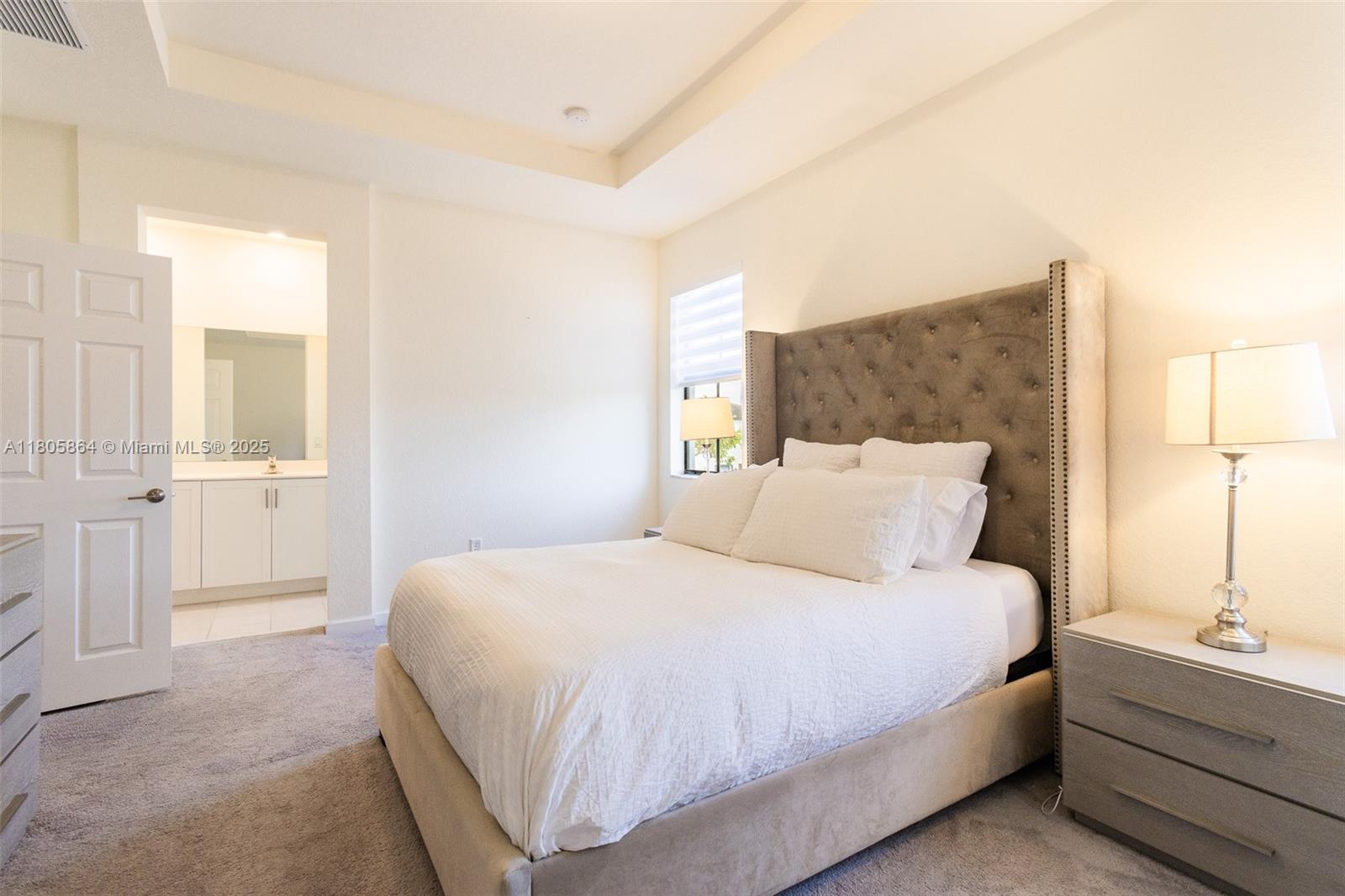 10966 W 33rd Way Hialeah, FL 33018