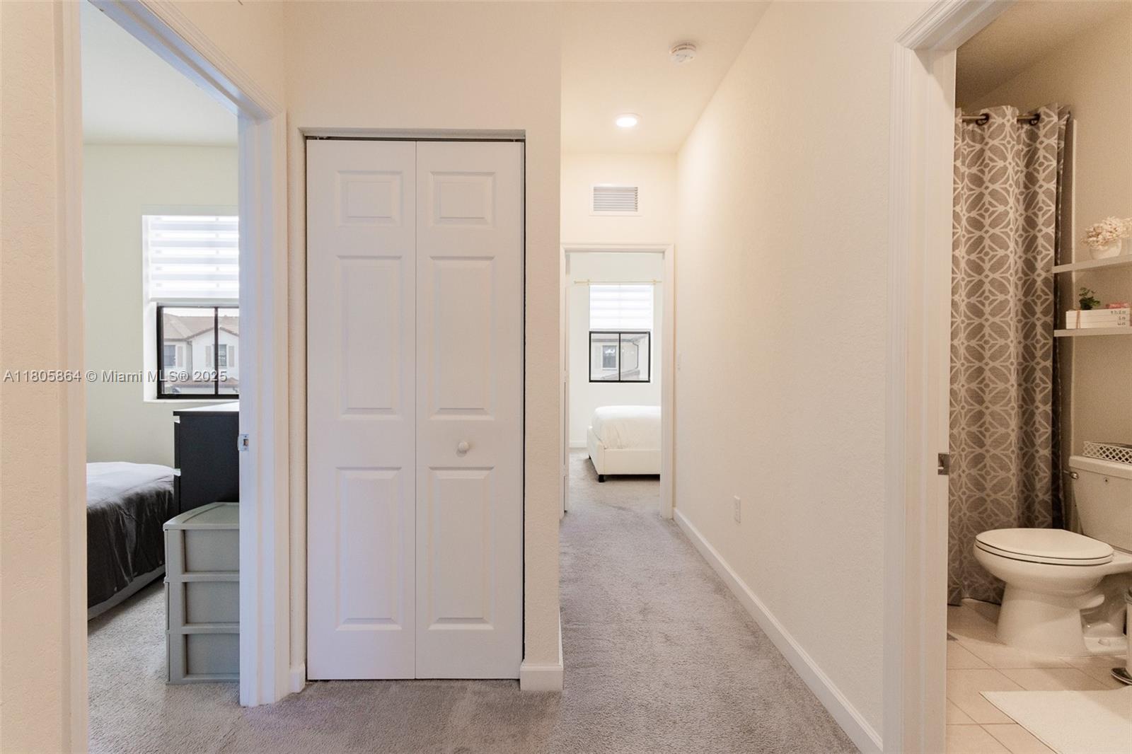 10966 W 33rd Way Hialeah, FL 33018