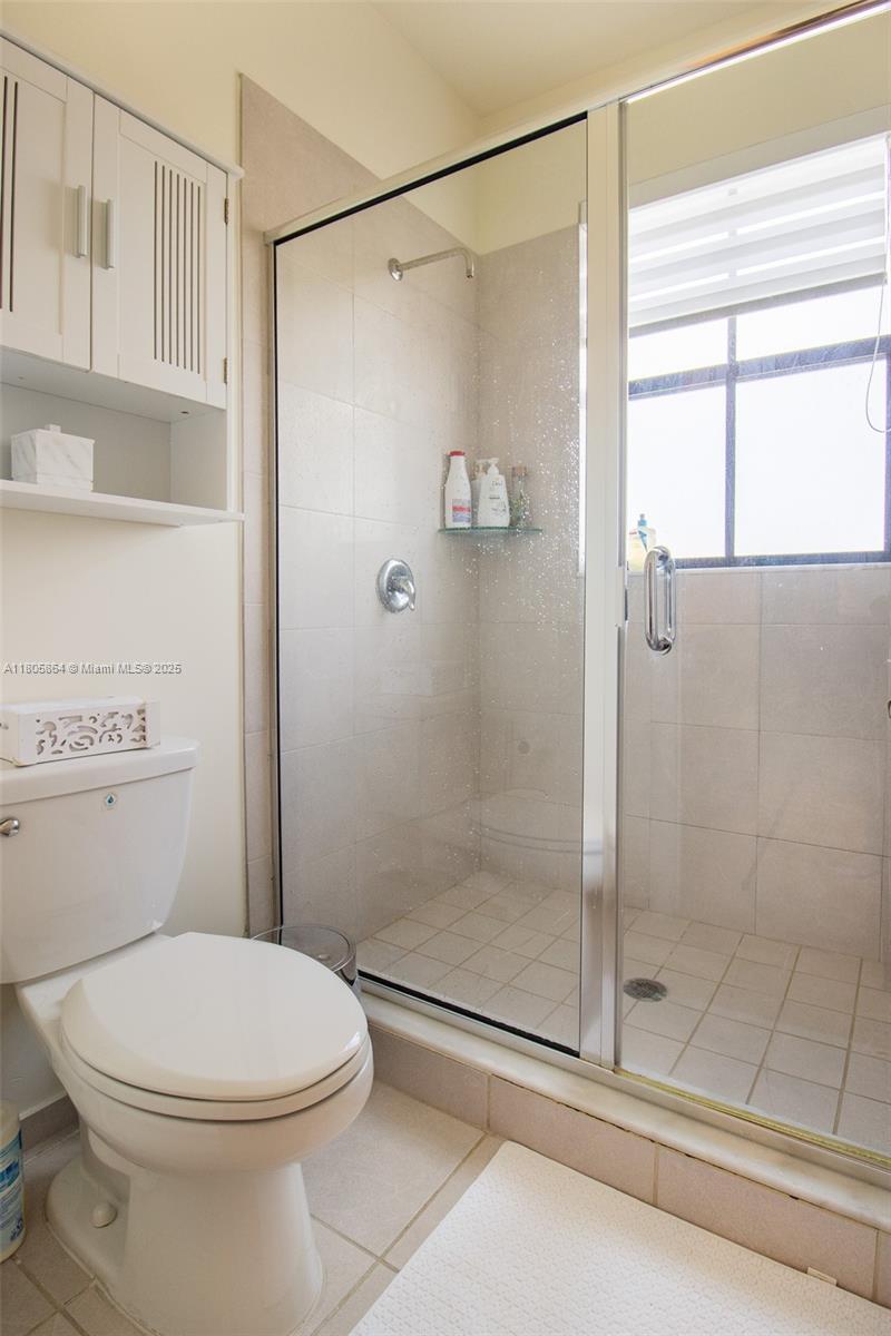 10966 W 33rd Way Hialeah, FL 33018