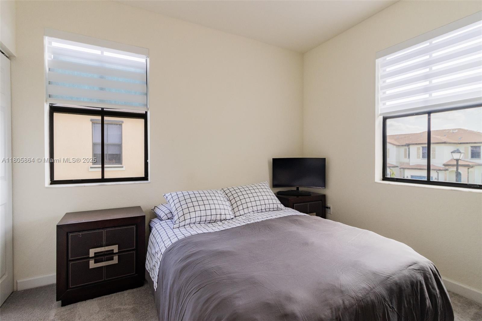 10966 W 33rd Way Hialeah, FL 33018