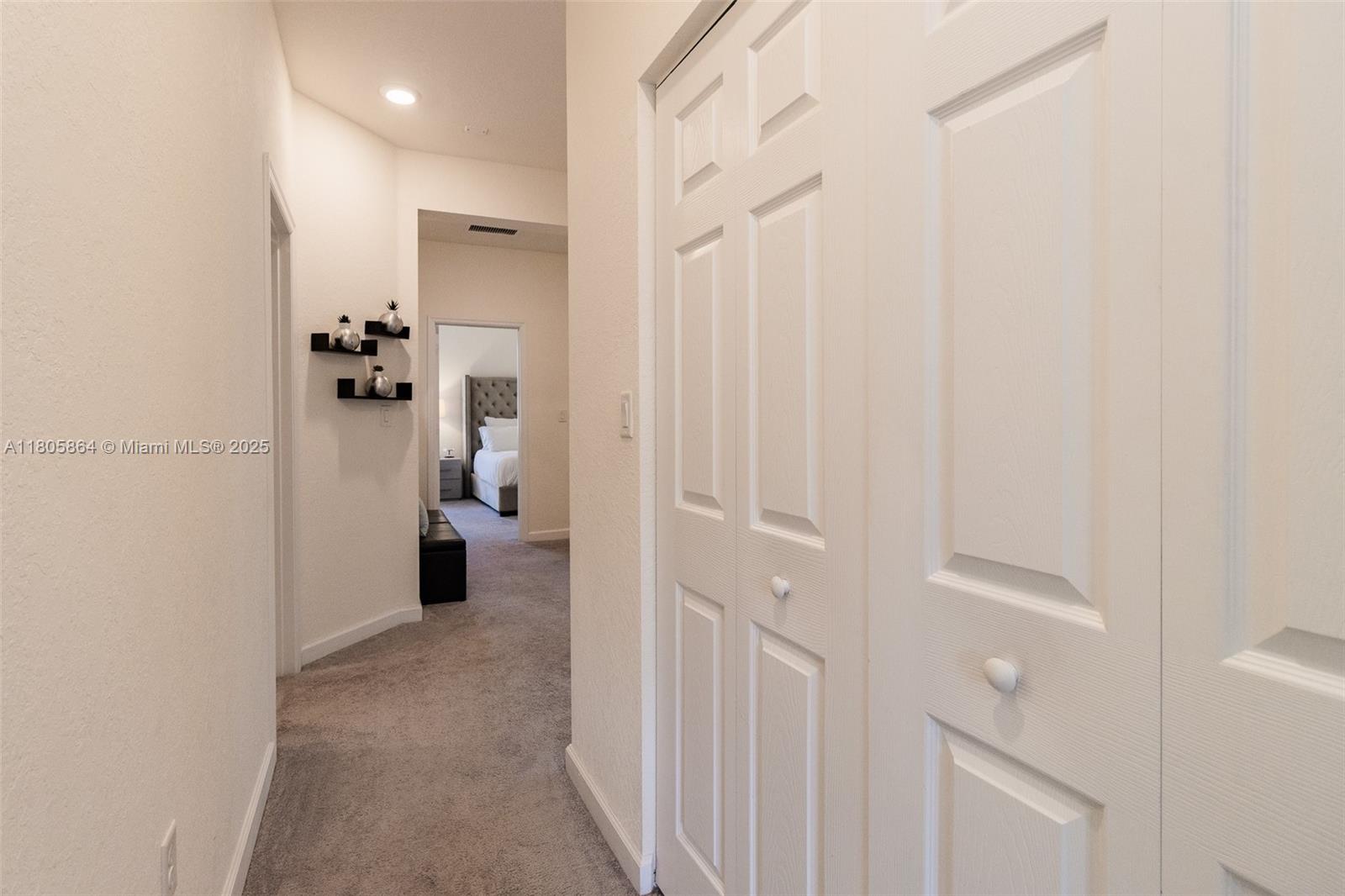 10966 W 33rd Way Hialeah, FL 33018