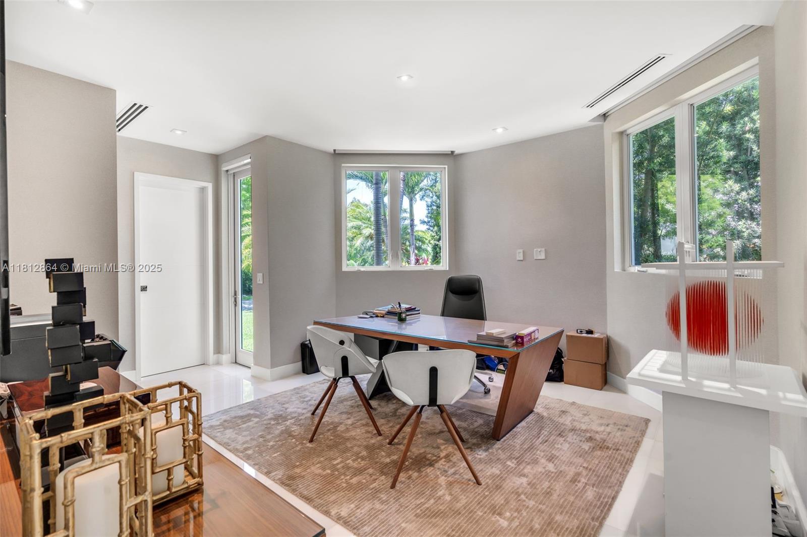 420 Island Dr Key Biscayne, FL 33149 420 Island Dr Key Biscayne, FL 33149