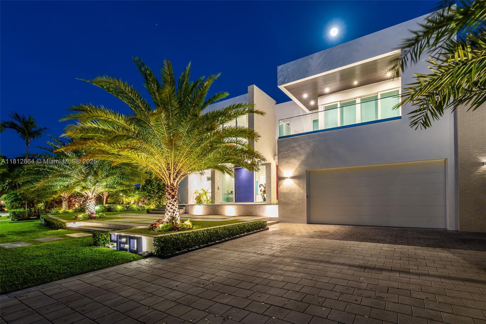 420 Island Dr Key Biscayne, FL 33149 420 Island Dr Key Biscayne, FL 33149