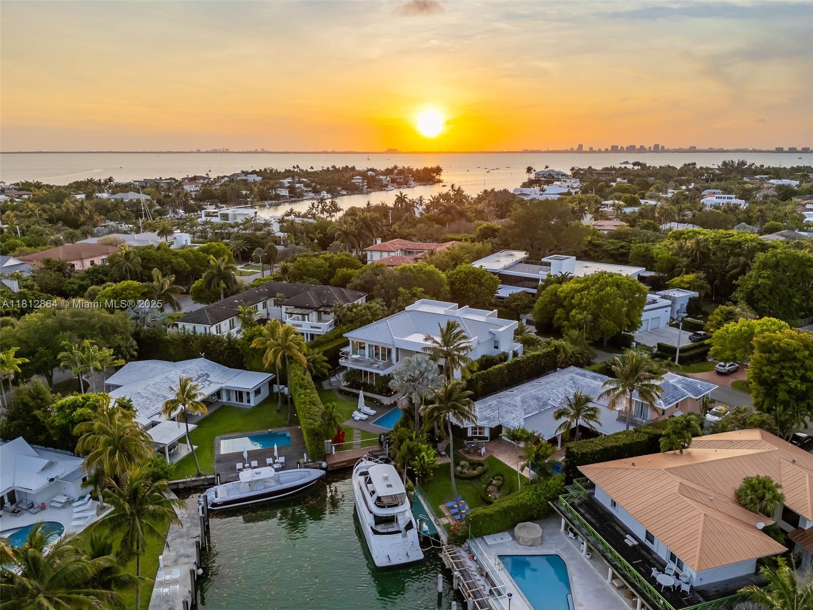 420 Island Dr Key Biscayne, FL 33149 420 Island Dr Key Biscayne, FL 33149