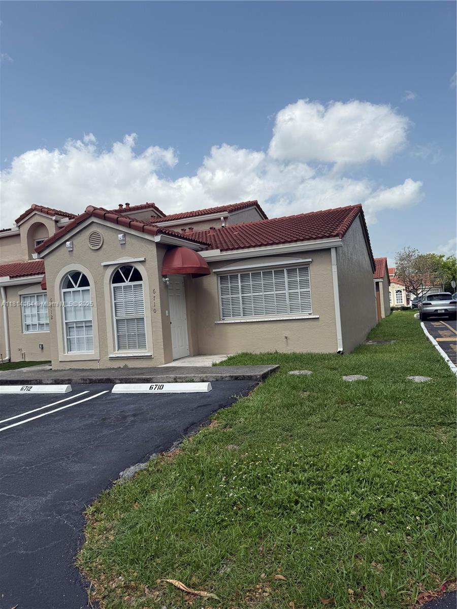 6710 NW 166th Ter #305