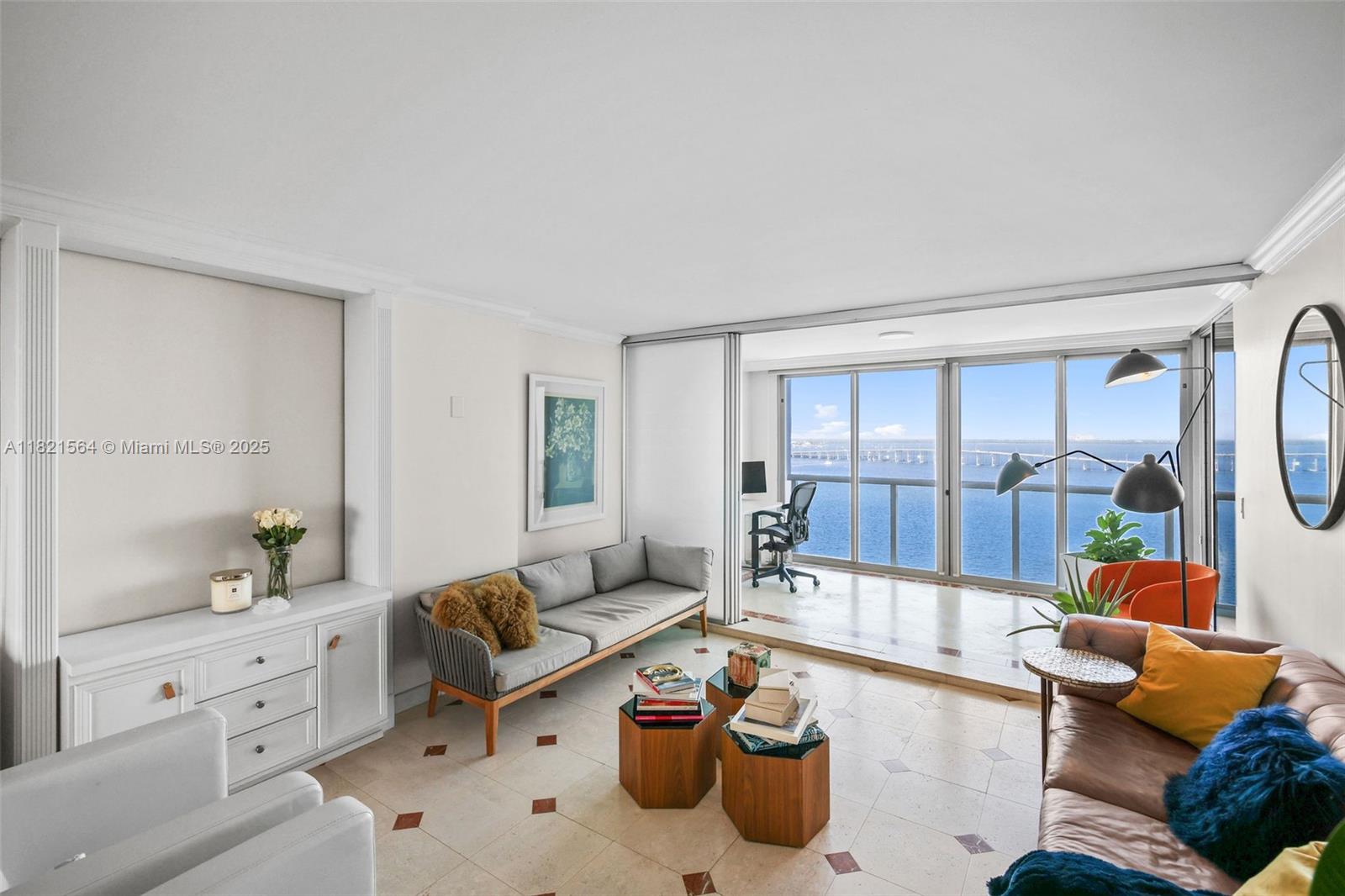 image The Palace Condo4