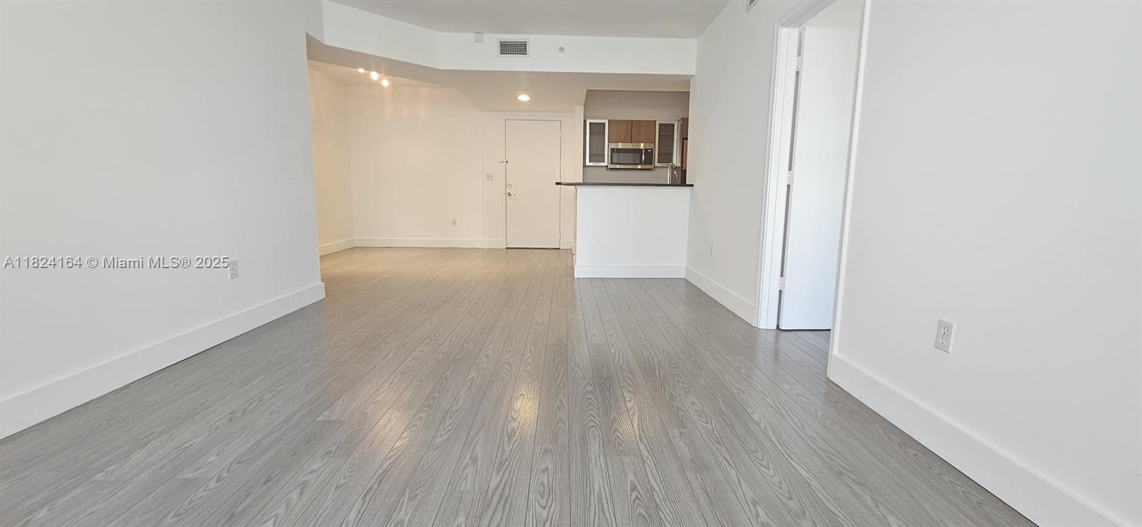 image Venture At Aventura West5
