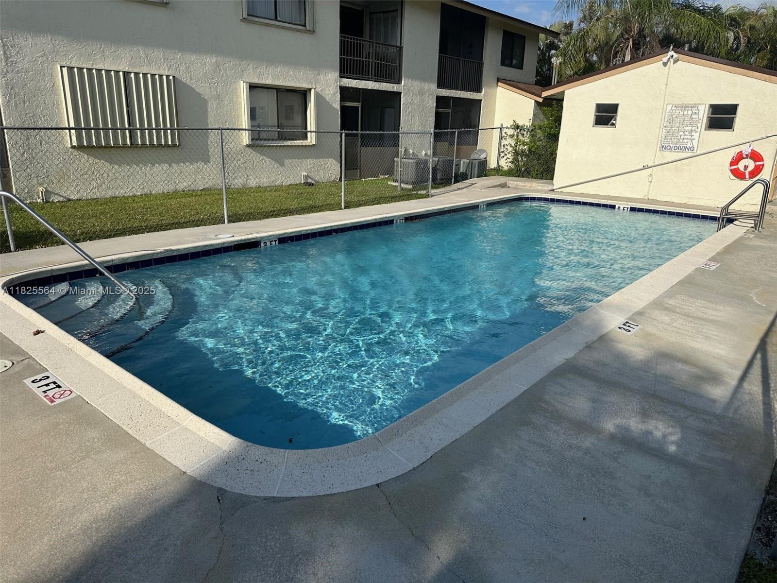 130 NW 60th Ave #1-2