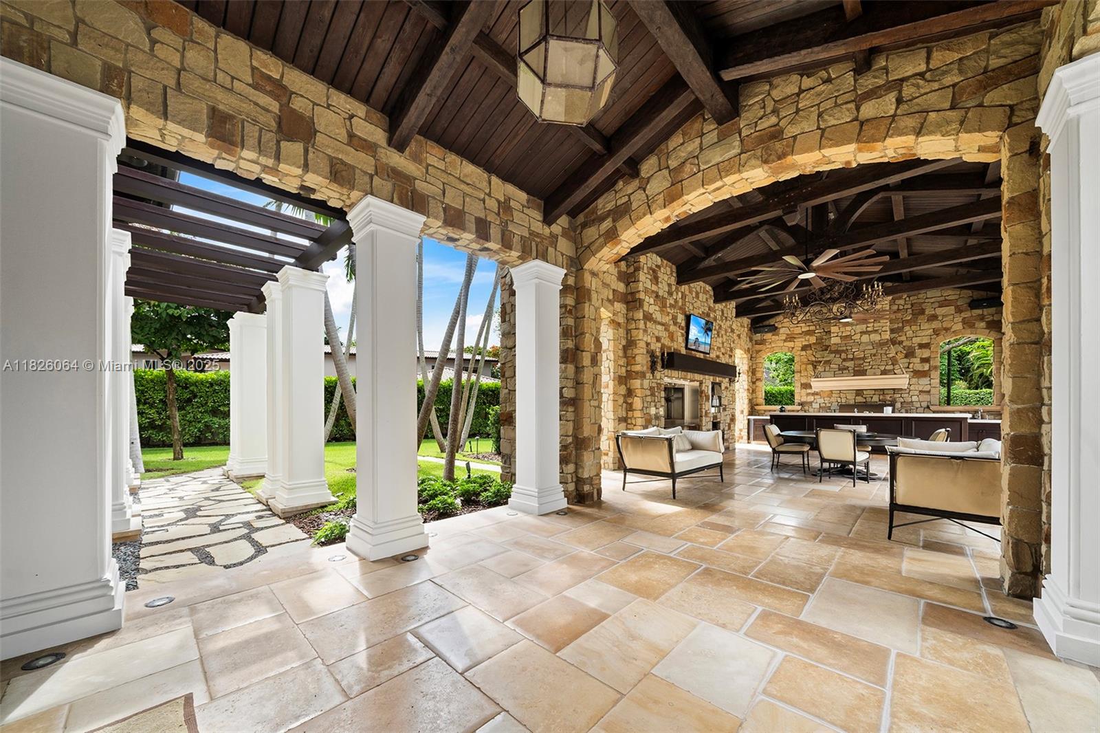 10101 SW 60th Ct Pinecrest, FL 33156