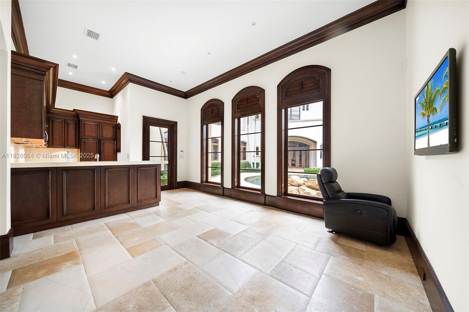 10101 SW 60th Ct Pinecrest, FL 33156