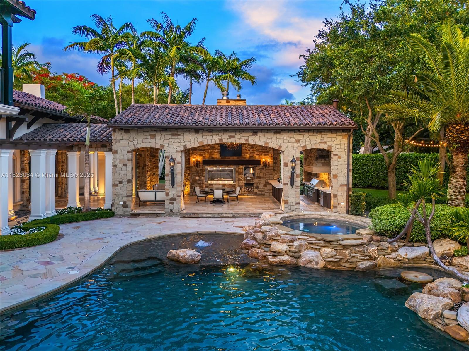 10101 SW 60th Ct Pinecrest, FL 33156