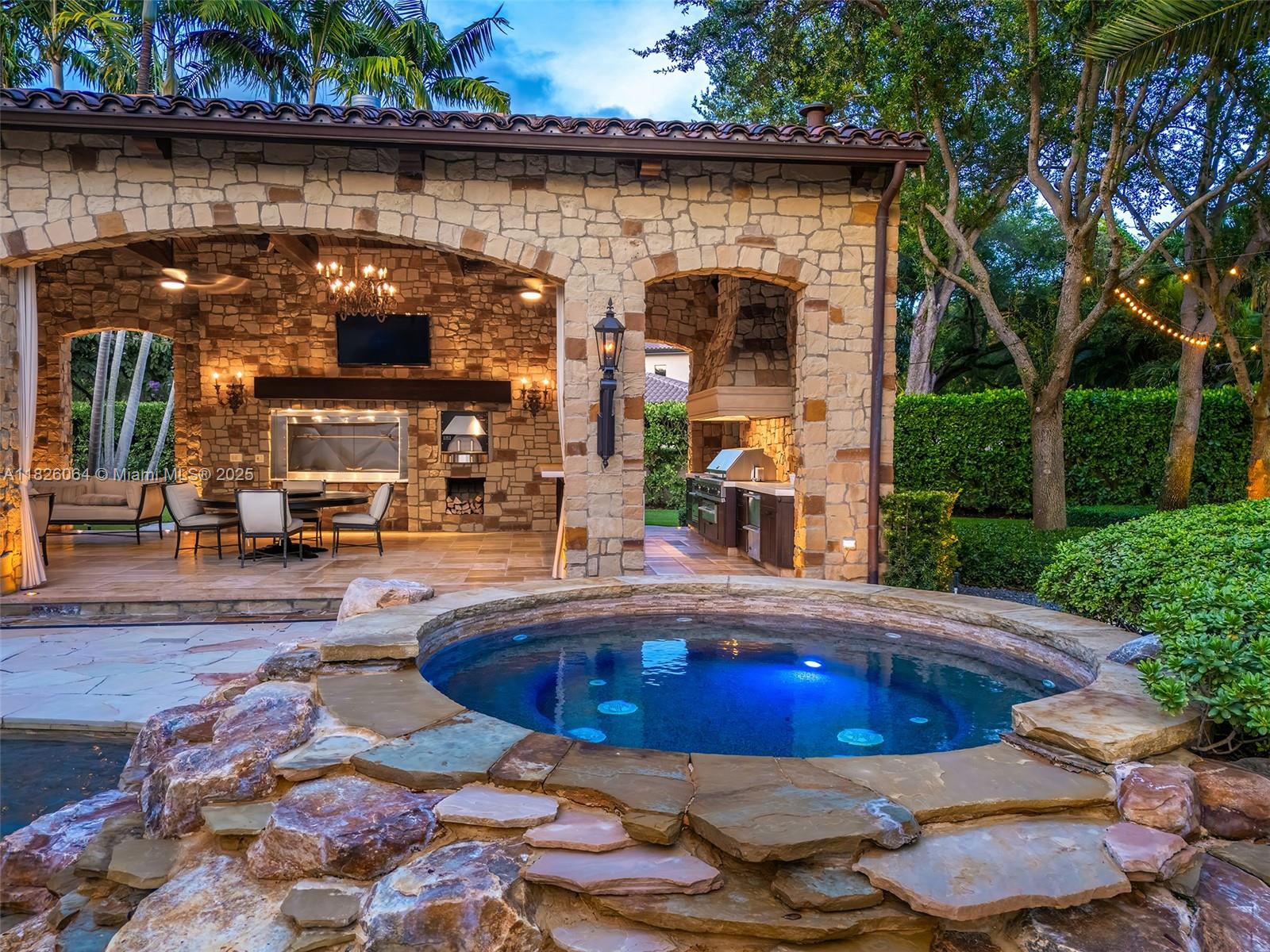 10101 SW 60th Ct Pinecrest, FL 33156