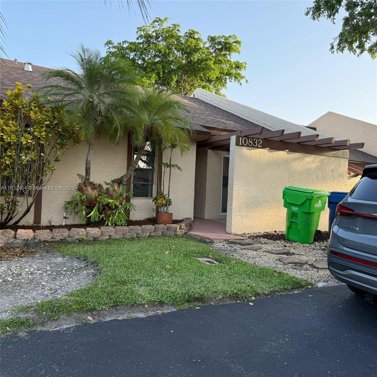 10832 NW 30th Pl #352