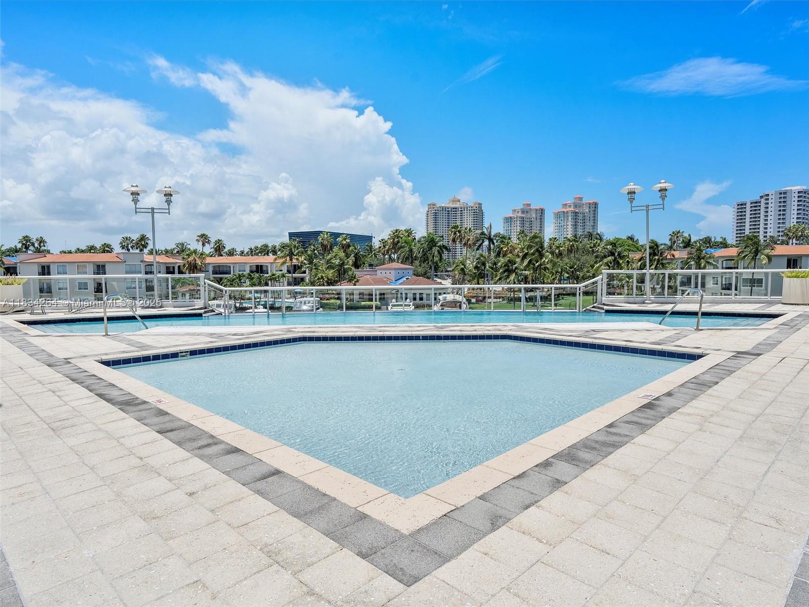 image Atrium At Aventura23