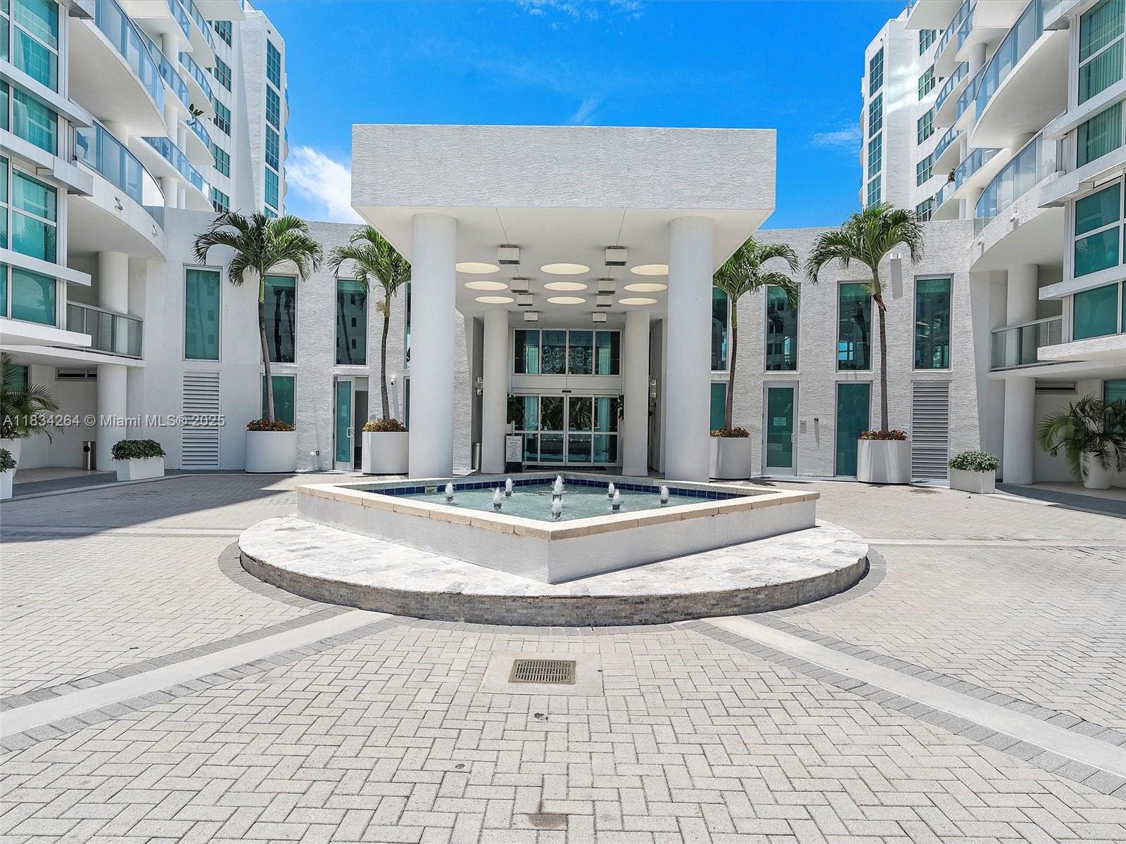 image Atrium At Aventura2