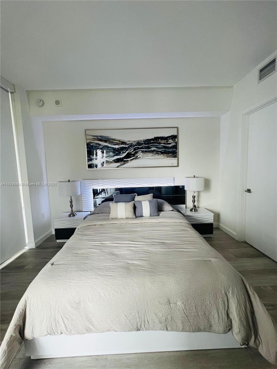 image Brickell Heights West4