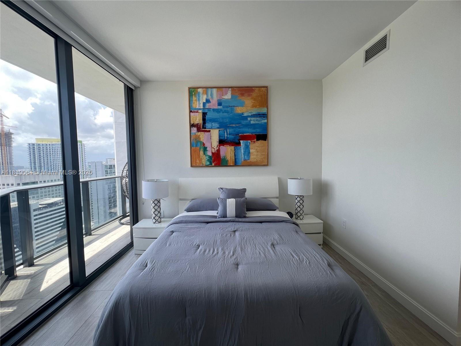 image Brickell Heights West8