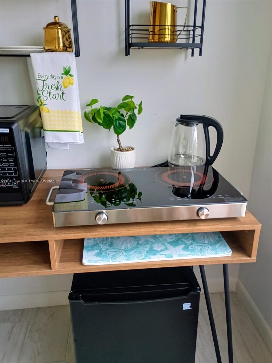 11111 Biscayne Blvd #16C Miami, FL 33181