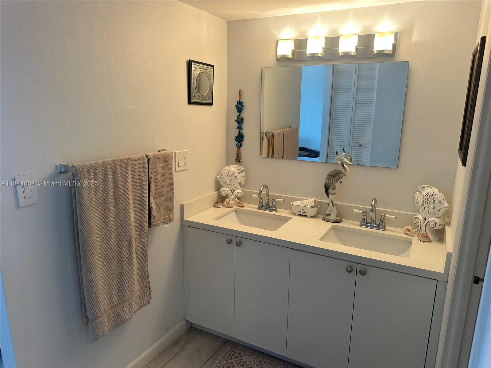 11111 Biscayne Blvd #16C Miami, FL 33181