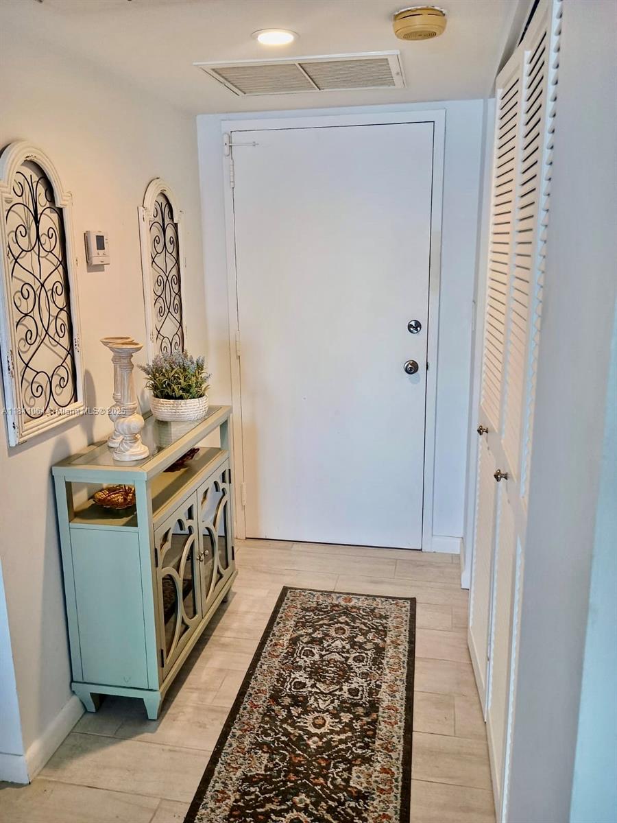 11111 Biscayne Blvd #16C Miami, FL 33181