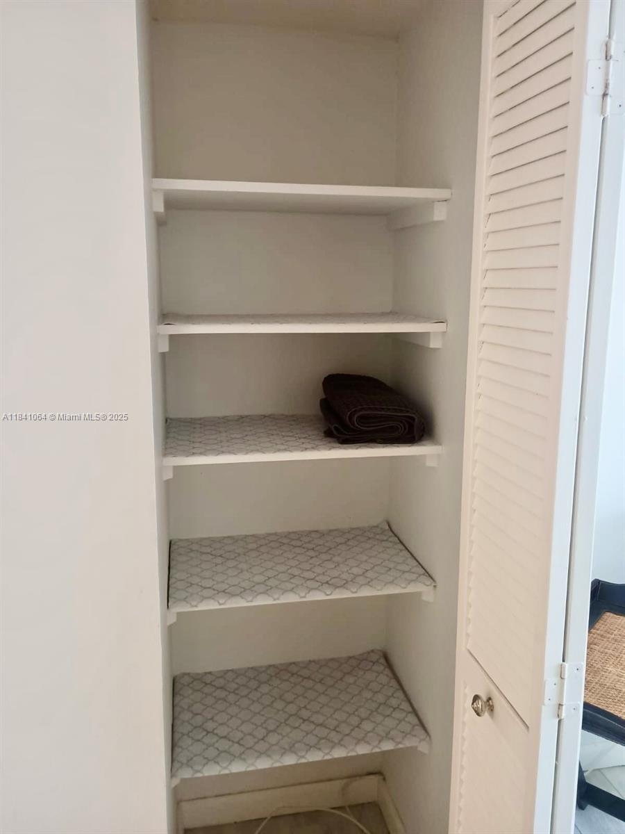 11111 Biscayne Blvd #16C Miami, FL 33181