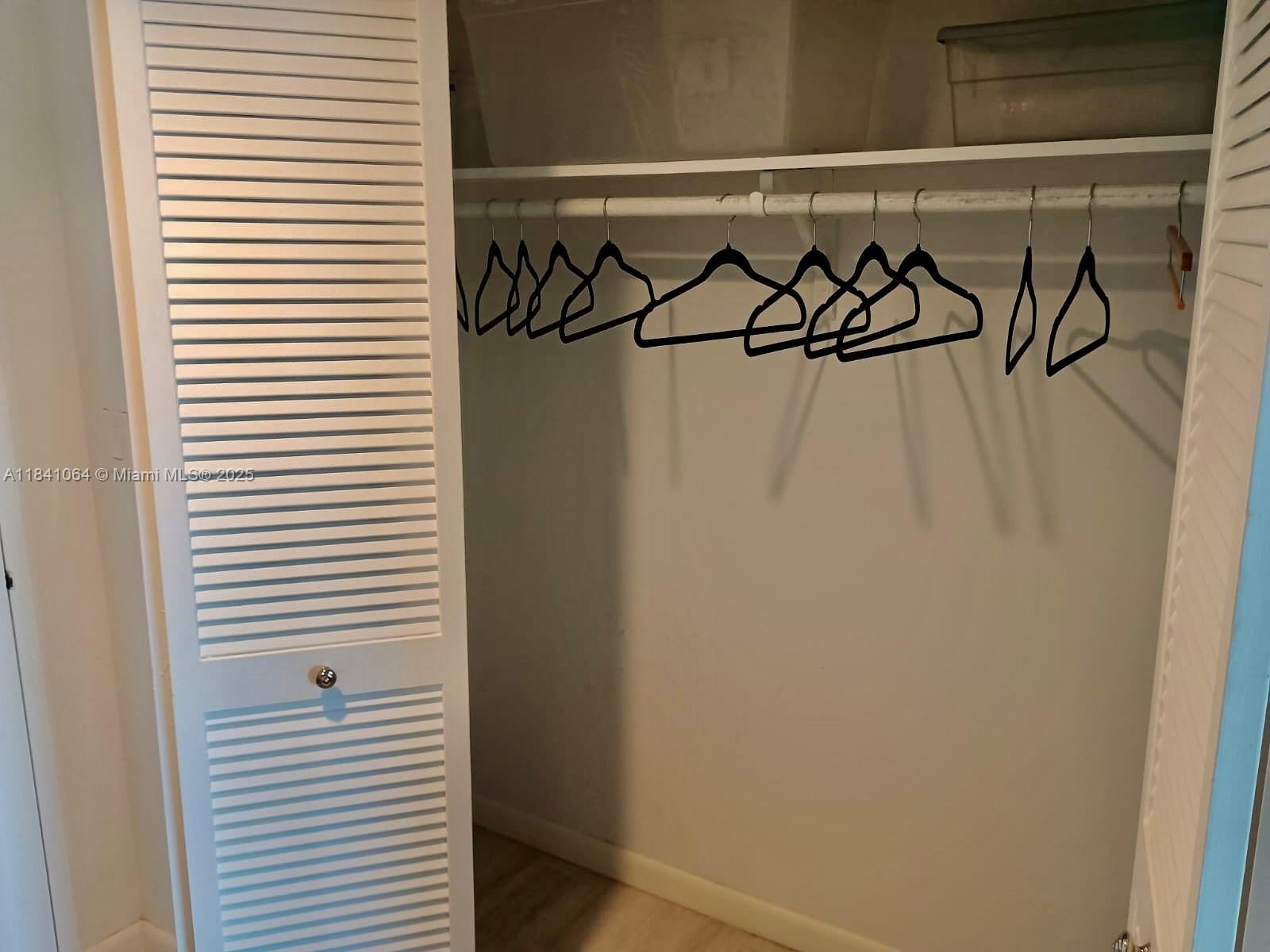 11111 Biscayne Blvd #16C Miami, FL 33181