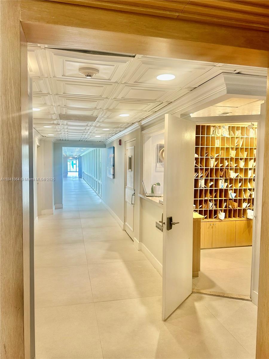 11111 Biscayne Blvd #16C Miami, FL 33181