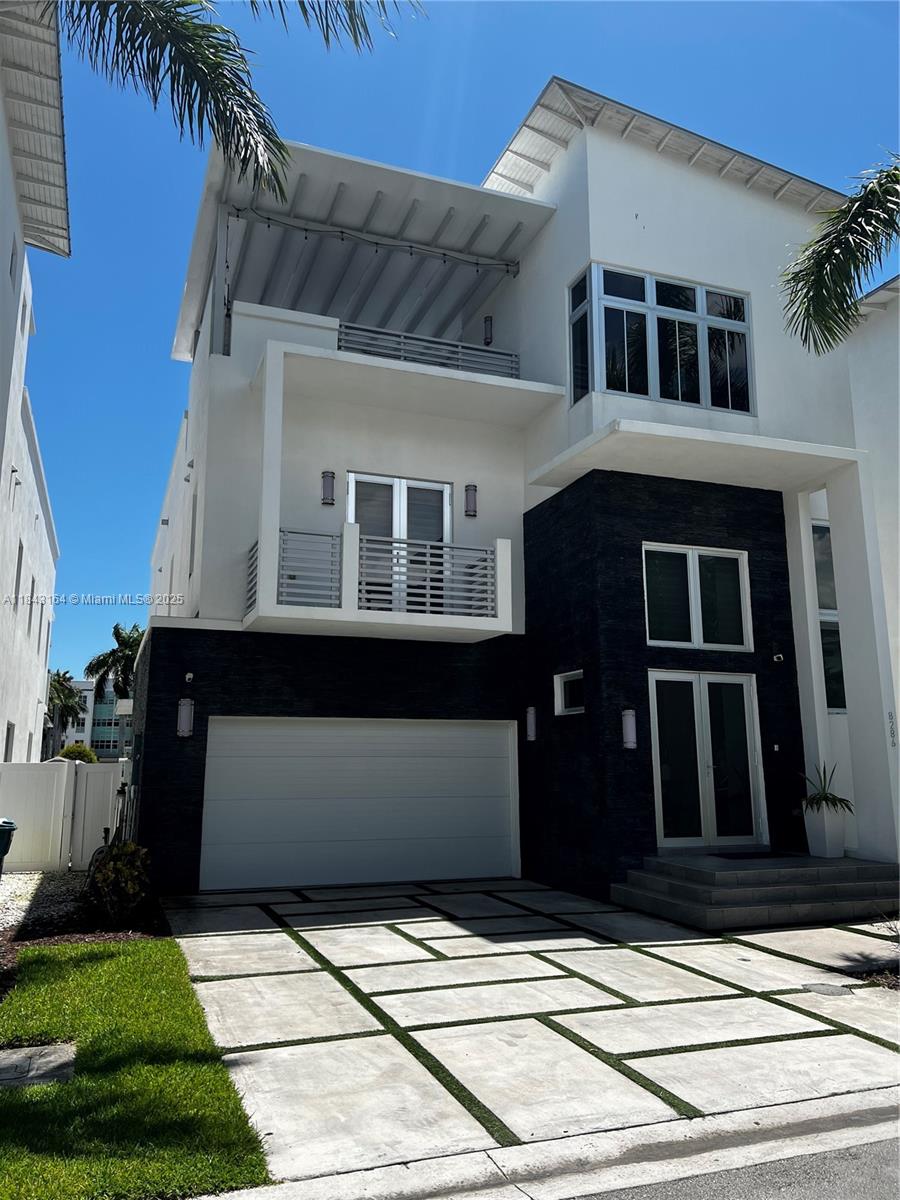 8286 NW 33rd Ter Doral, FL 33122