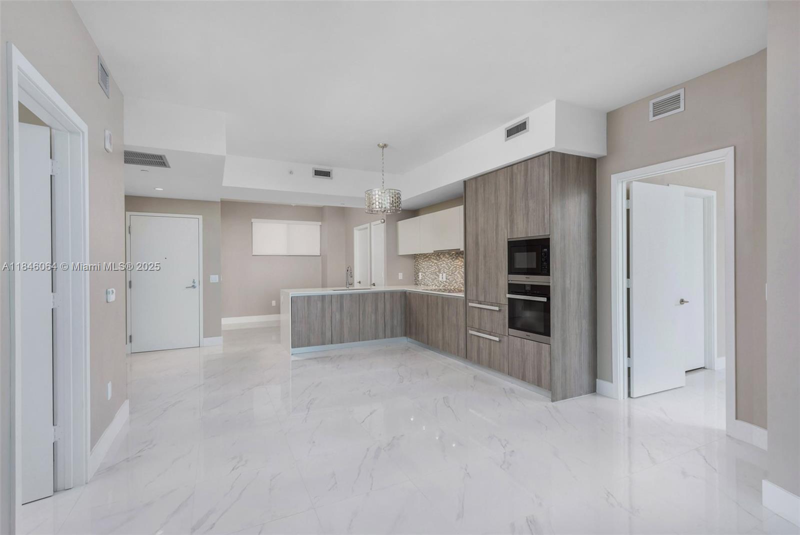 image Biscayne Beach Condo1