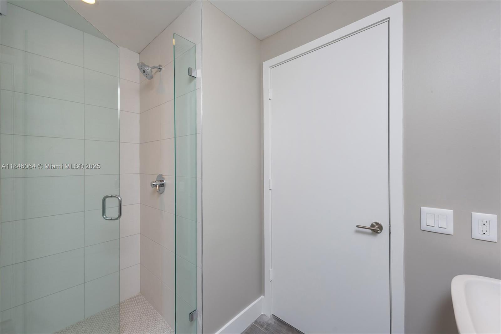 image Biscayne Beach Condo4