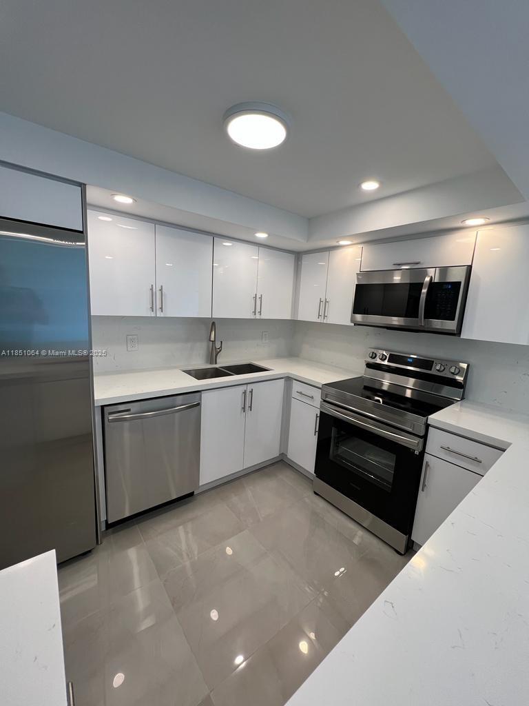 701 Three Iss Blvd #108