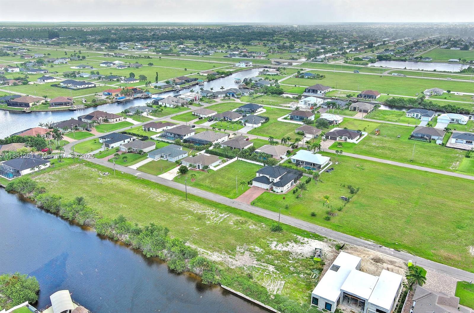 1228 NW 34th Ave Cape Coral, FL 33993