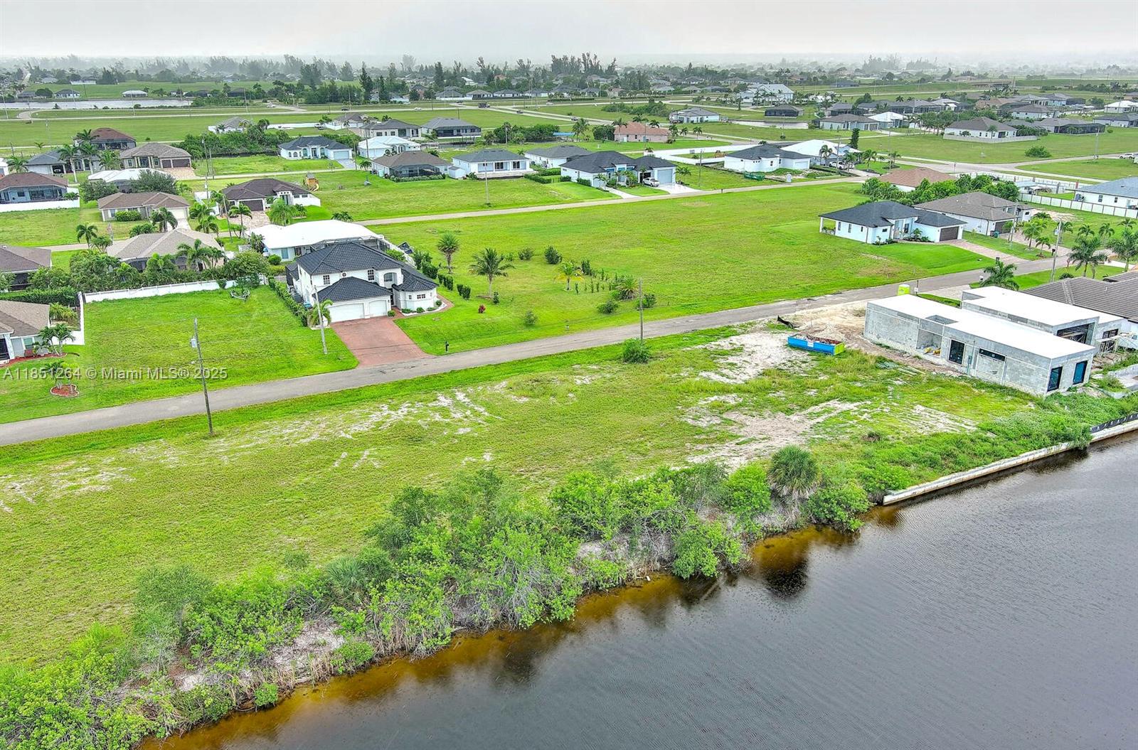 1228 NW 34th Ave Cape Coral, FL 33993